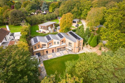 5 bedroom detached house for sale, Thornbury Hill, Alveston, South Glos, BS35
