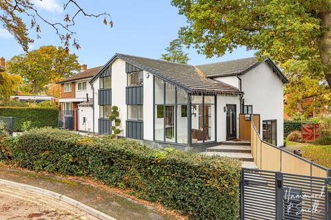 undefined, Kendal Avenue, Epping CM16