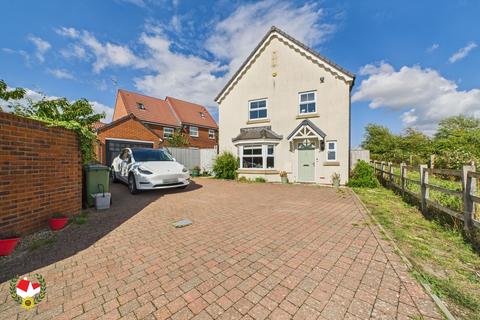 4 bedroom detached house for sale, Swallowcroft, Eastington, Stonehouse, GL10