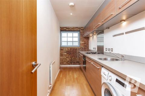 2 bedroom apartment for sale, North Block, The Railstore, Kidman Close, Gidea Park, RM2