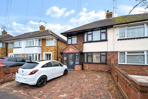 Northumberland Avenue, Gillingham ME8