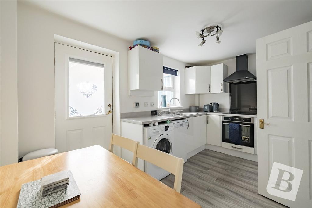 Kitchen / Dining
