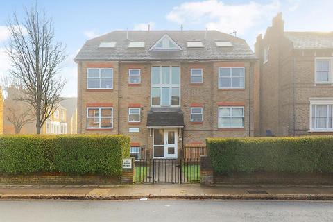 1 bedroom flat for sale, Amyand Park Road, TW1