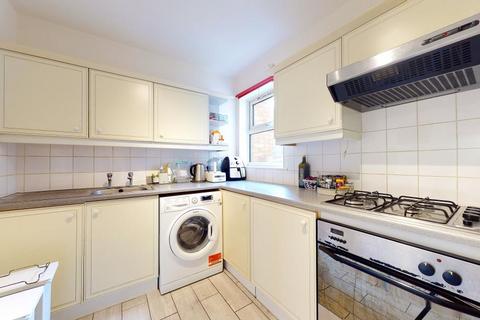 1 bedroom flat for sale, Amyand Park Road, TW1