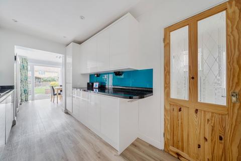 4 bedroom semi-detached house for sale, Station Road, Gillingham ME8