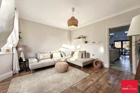 3 bedroom semi-detached house for sale, Warwick Road, Cadishead, M44