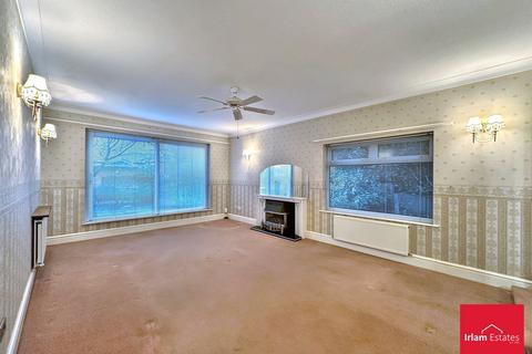 3 bedroom property for sale, Moorside Road, Swinton, M27