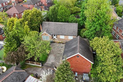 3 bedroom property for sale, Moorside Road, Swinton, M27