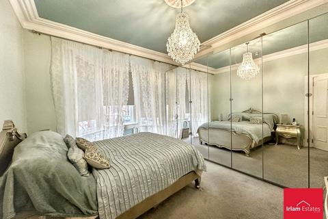 5 bedroom semi-detached house for sale, Snowdon Road, Eccles, M30