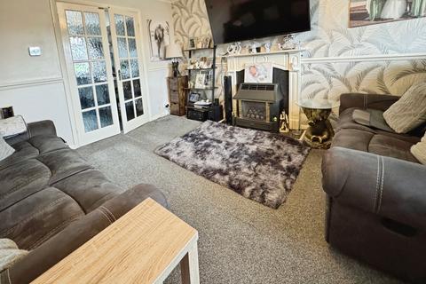 3 bedroom semi-detached house for sale, Birch Avenue, Newhall, Swadlincote, Derbyshire, DE11
