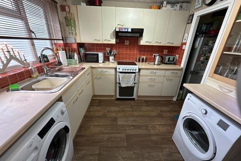 3 bedroom semi-detached house for sale, Harwood Avenue, Branston, Burton-on-Trent, DE14