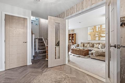 5 bedroom detached house for sale, Farmer Close, Little Canfield, Dunmow