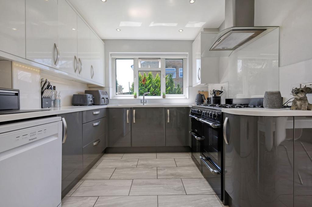 Fitted Kitchen