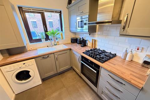 2 bedroom end of terrace house for sale, Yardley Street, Stourbridge, DY9 7AT