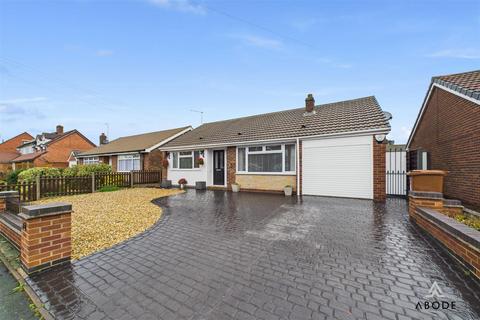 2 bedroom detached bungalow for sale, Old Road, Burton-On-Trent DE14