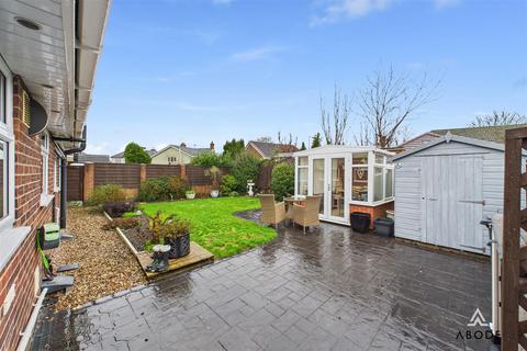 2 bedroom detached bungalow for sale, Old Road, Burton-On-Trent DE14