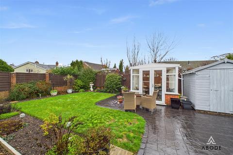 2 bedroom detached bungalow for sale, Old Road, Burton-On-Trent DE14