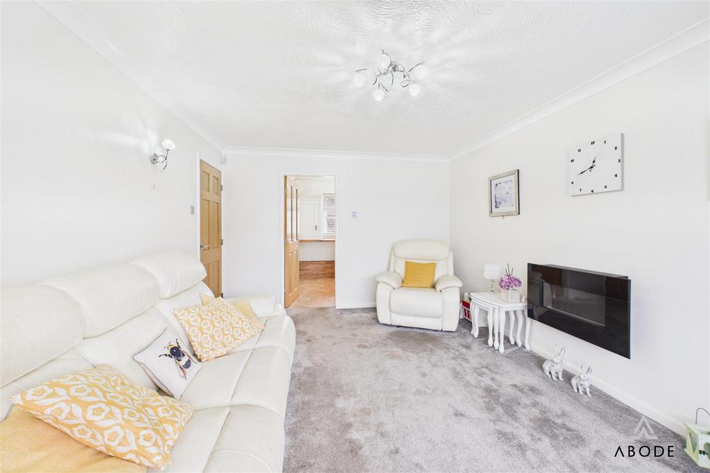 CAM01882 G0-PR0249-STILL011.jpg