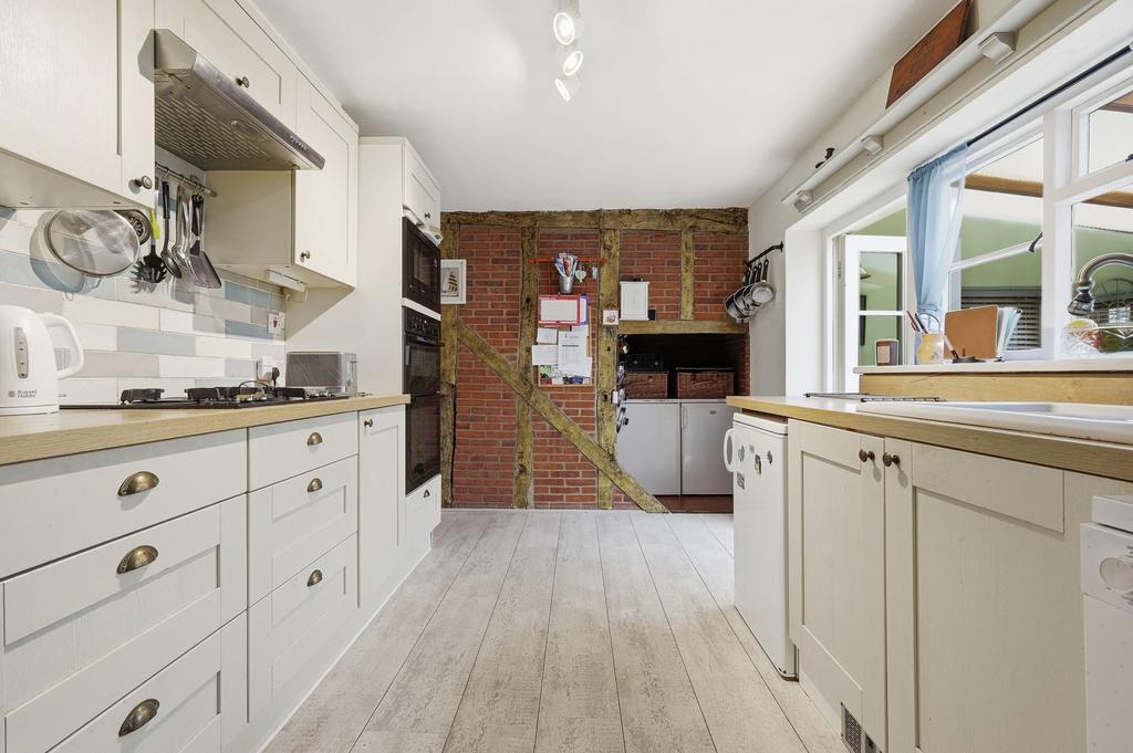 Fitted Kitchen
