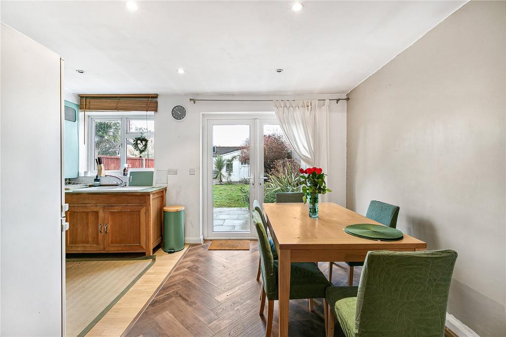 Kitchen/Dining Room