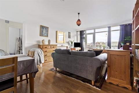 undefined, Bruce Avenue, Worthing