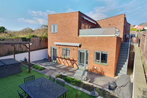 4 bedroom detached house for sale, Ainsworth Close, Ovingdean