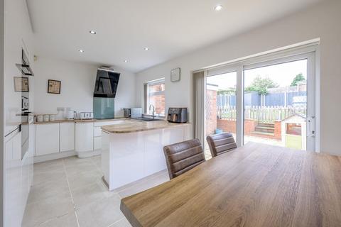 3 bedroom semi-detached house for sale, Arundel Road, Stourbridge, DY8 5EG