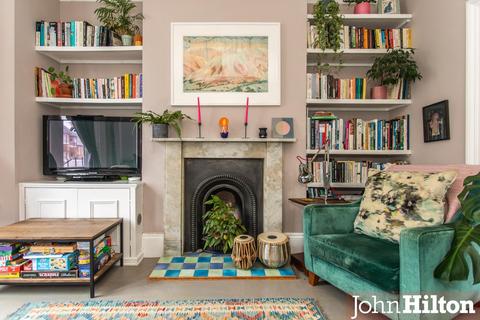 4 bedroom end of terrace house for sale, Brading Road, Brighton
