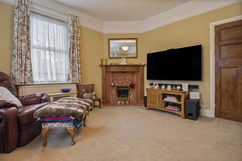 4 bedroom detached house for sale, Parkfield Road, Worthing