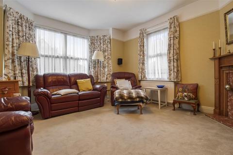 4 bedroom detached house for sale, Parkfield Road, Worthing