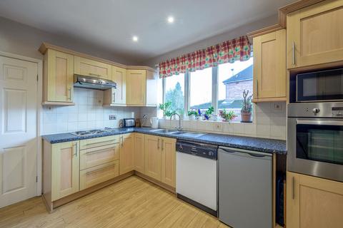 undefined, Essex Avenue, Kingswinford, DY6 9RH