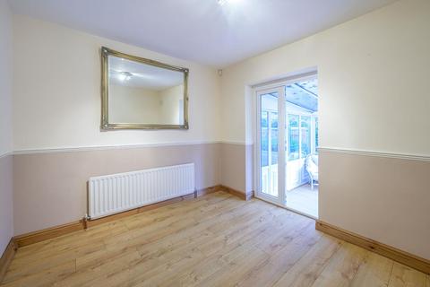 undefined, Essex Avenue, Kingswinford, DY6 9RH