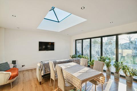 5 bedroom detached house for sale, Scotland Bridge Road, Addlestone KT15