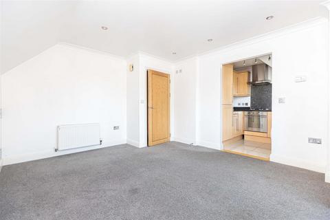 2 bedroom flat to rent, Wimborne Road, Bournemouth BH2