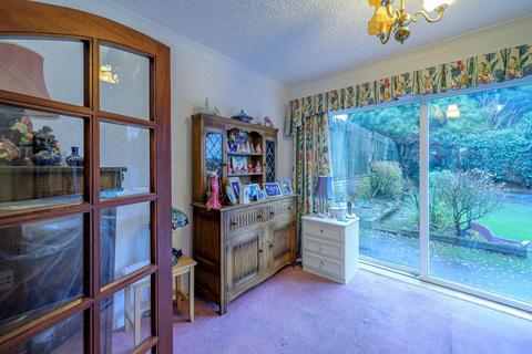 undefined, The Knoll, Kingswinford, DY6 8JT