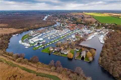 4 bedroom detached house for sale, Ferry View Estate, Horning, Norwich, Norfolk, NR12
