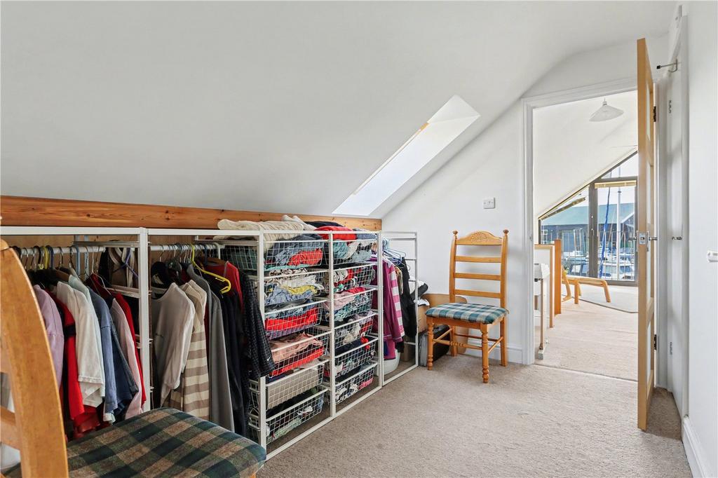 Study/Dressing