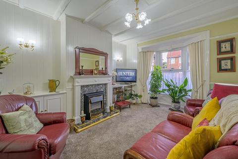 3 bedroom semi-detached house for sale, Furlong Lane, Halesowen, B63 2TH