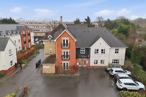 3 bedroom retirement property for sale, Stock Road, Priory Place, CM12