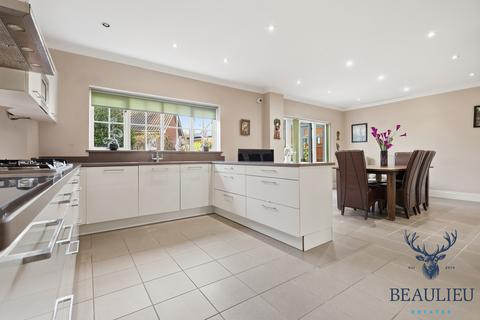 undefined, Beaulieu Park CM1