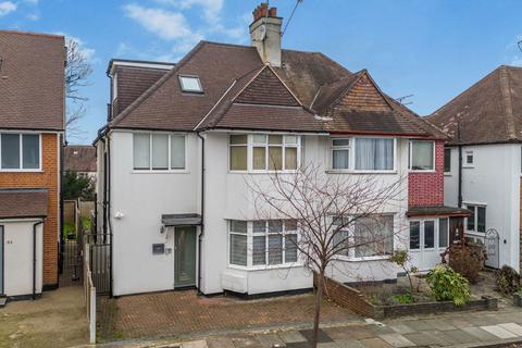 3 bedroom flat for sale - Golders Gardens, London NW11