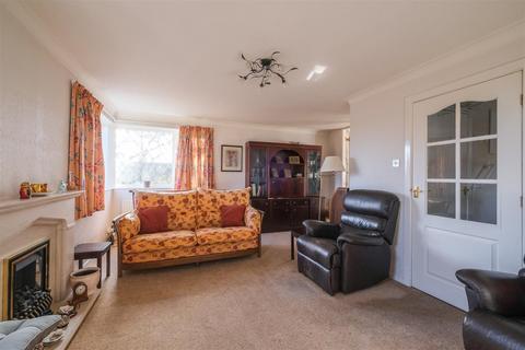 undefined, Heatherfield Road, Huddersfield, HD1