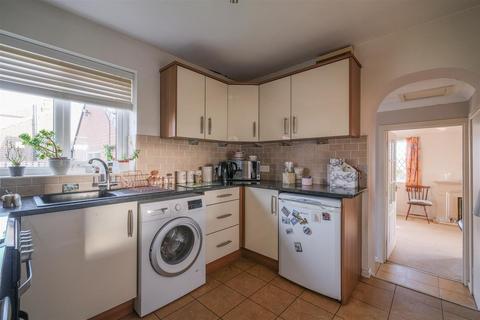 undefined, Heatherfield Road, Huddersfield, HD1