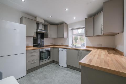 2 bedroom terraced house for sale, George Street, Lindley, Huddersfield, HD3