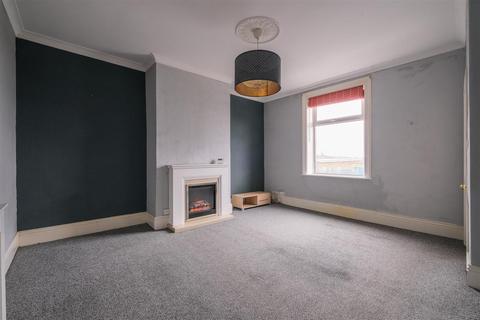 2 bedroom terraced house for sale, George Street, Lindley, Huddersfield, HD3