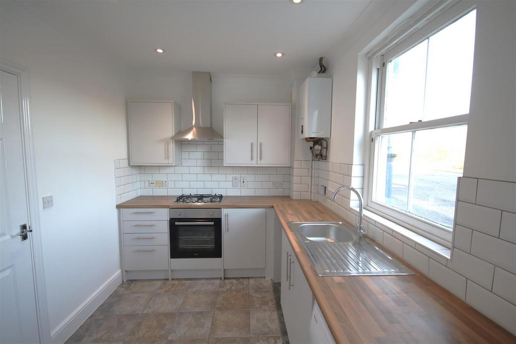Kitchen b.JPG