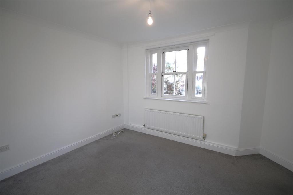 Living Room a.JPG