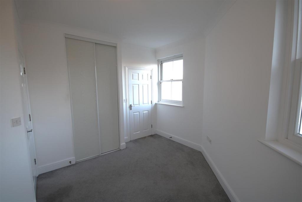 Bedroom 1a.JPG