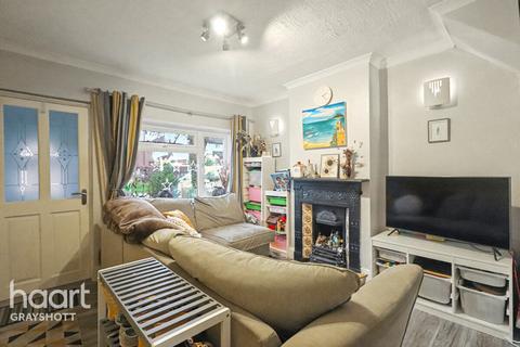 undefined, Hendon Road, Bordon