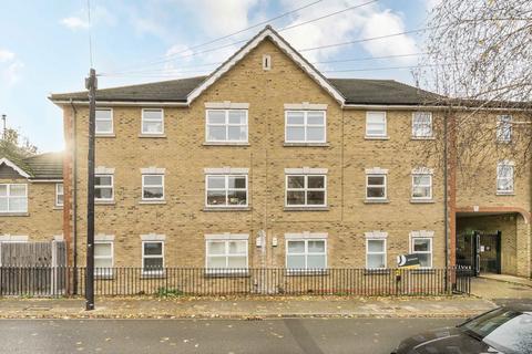 Crescent Lane, London SW4